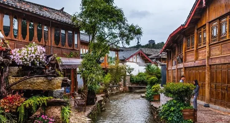 Day 1: Arrival in Lijiang & Old Town Exploration - image 2