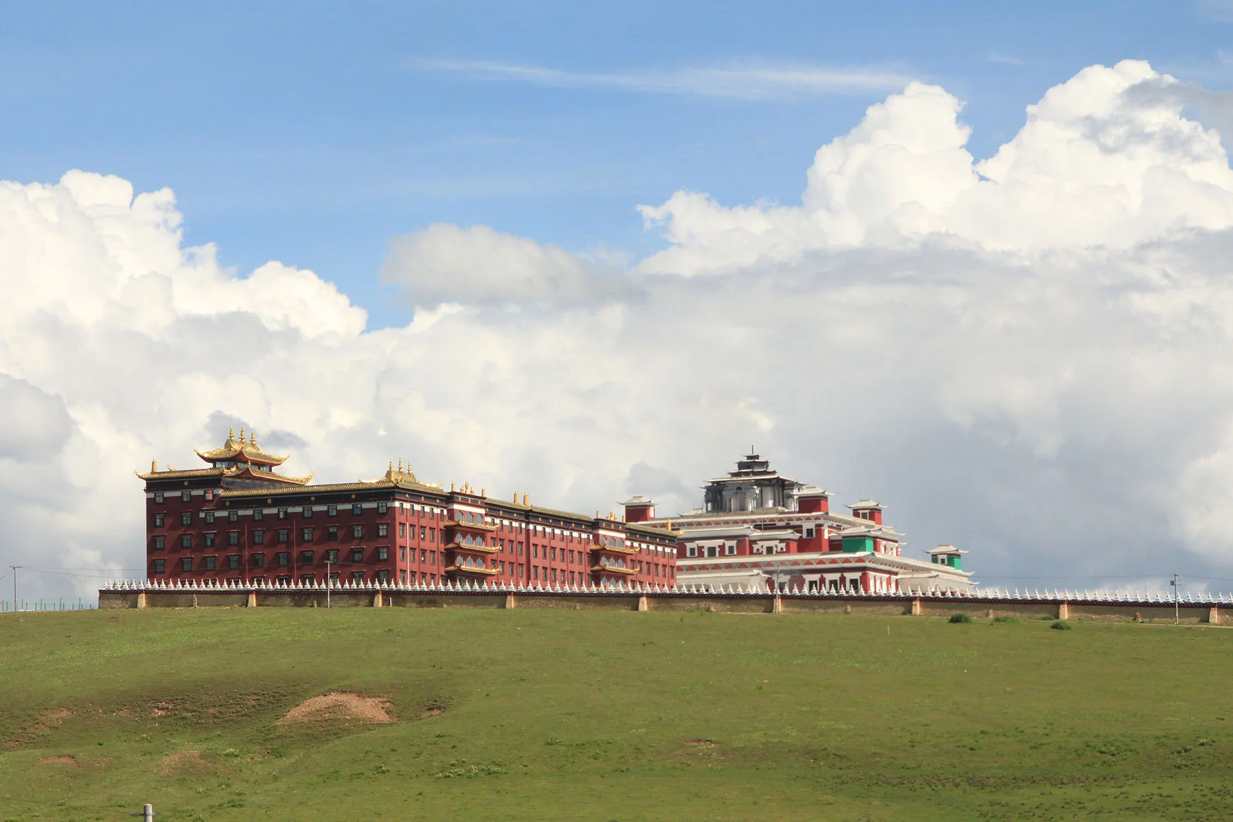 Day 1: Gateway to the Tibetan Highlands – Chengdu to Tagong Grassland - image 2